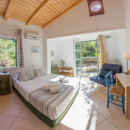 Villa Agios Nikitas Villas