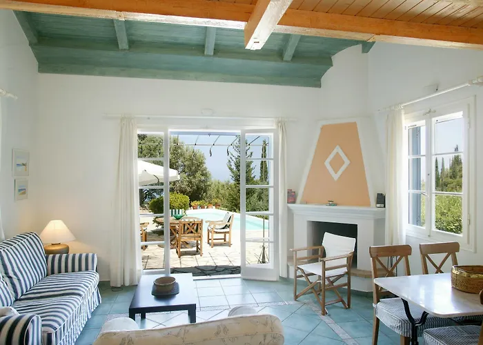 Agios Nikitas Villas *