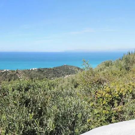 Agios Nikitas Villas *