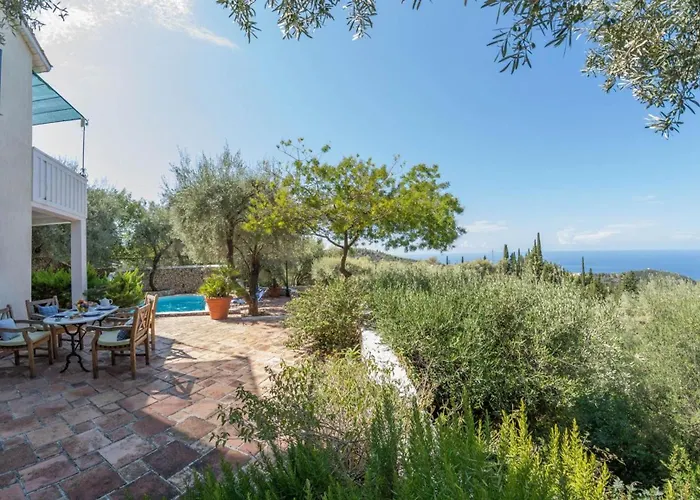 Villa Agios Nikitas Villas