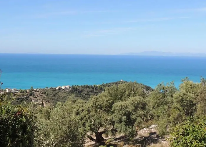 Agios Nikitas Villas *