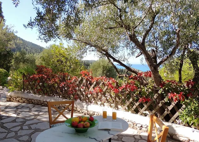 Agios Nikitas Villas *